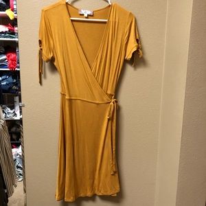 Pink Rose wrap around dress size XS